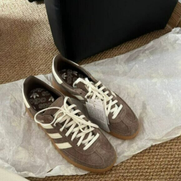 NWT Women's Adidas Handball Spezial Shoes Brown White - Picture 4 of 6